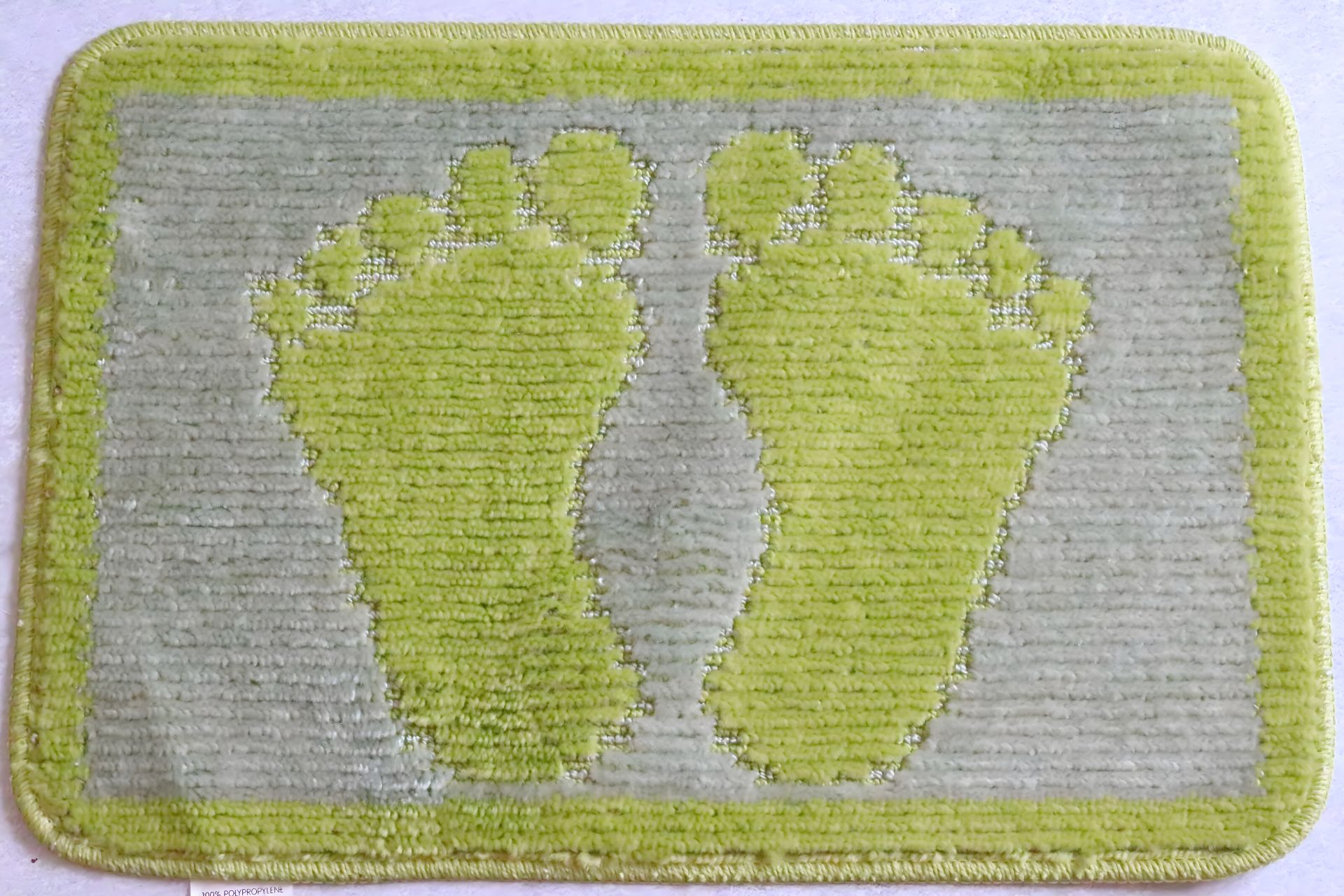 Коврик для ванной 'Ноги' 40*60 см Vonaldi 1725/ green legs Коврик для ванной 'Ноги' 40*60 см Vonaldi 1725/ green legs