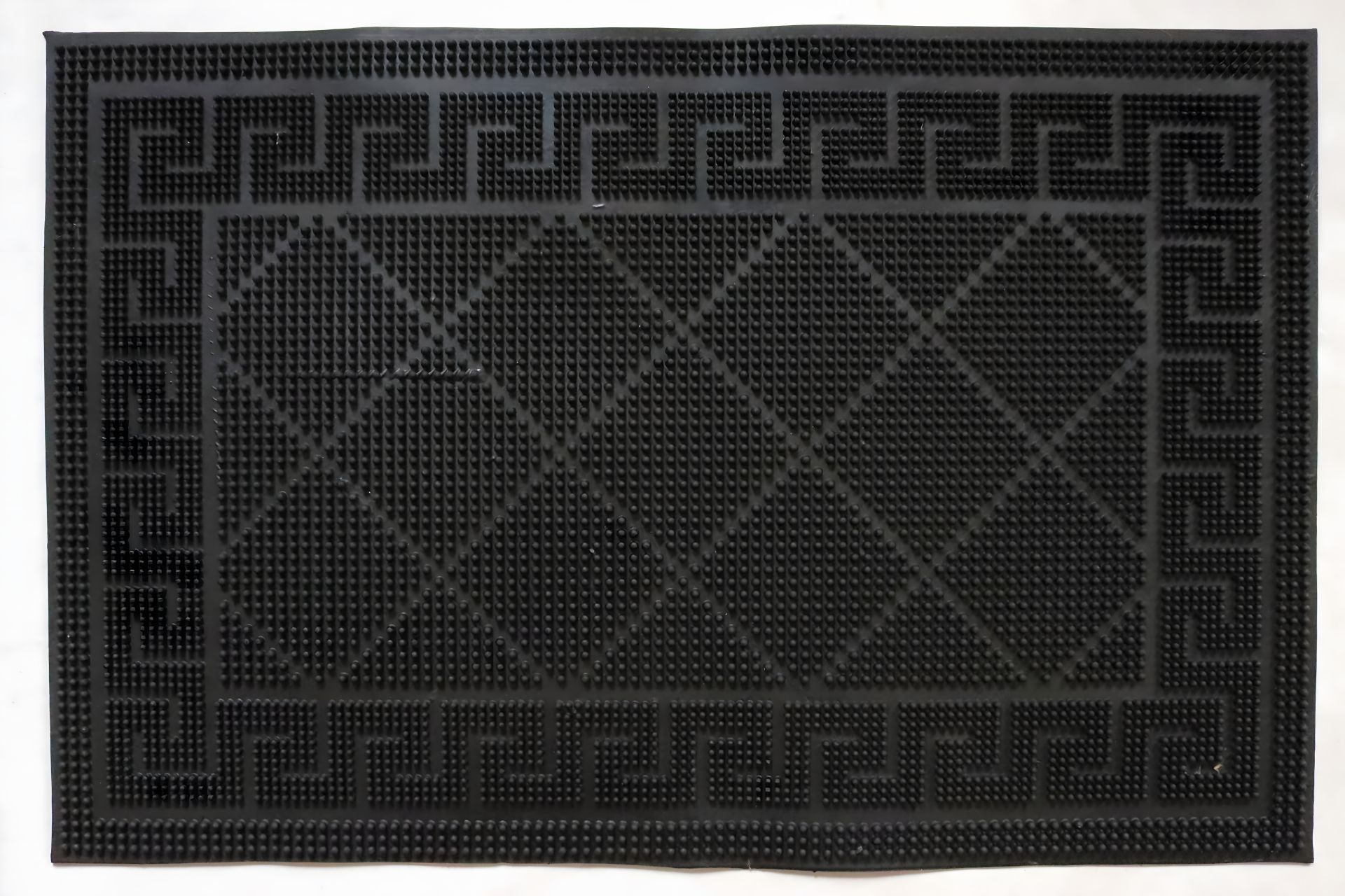 Гумовий придверний килимок 48*73 см "Шип" Гумовий придверний килимок 48*73 см "Шип"