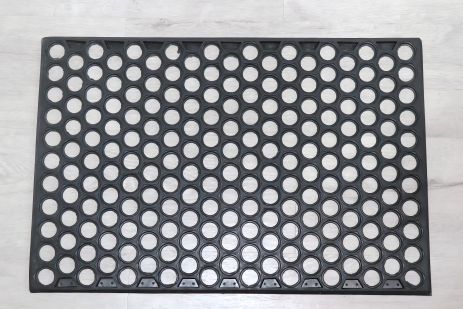 Гумовий вхідний килимок "Соти" 40x60 (к-34м) Гумовий вхідний килимок "Соти" 40x60 (к-34м)