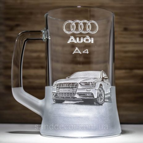 Пивной бокал с гравировкой Audi Q5 SandDecor