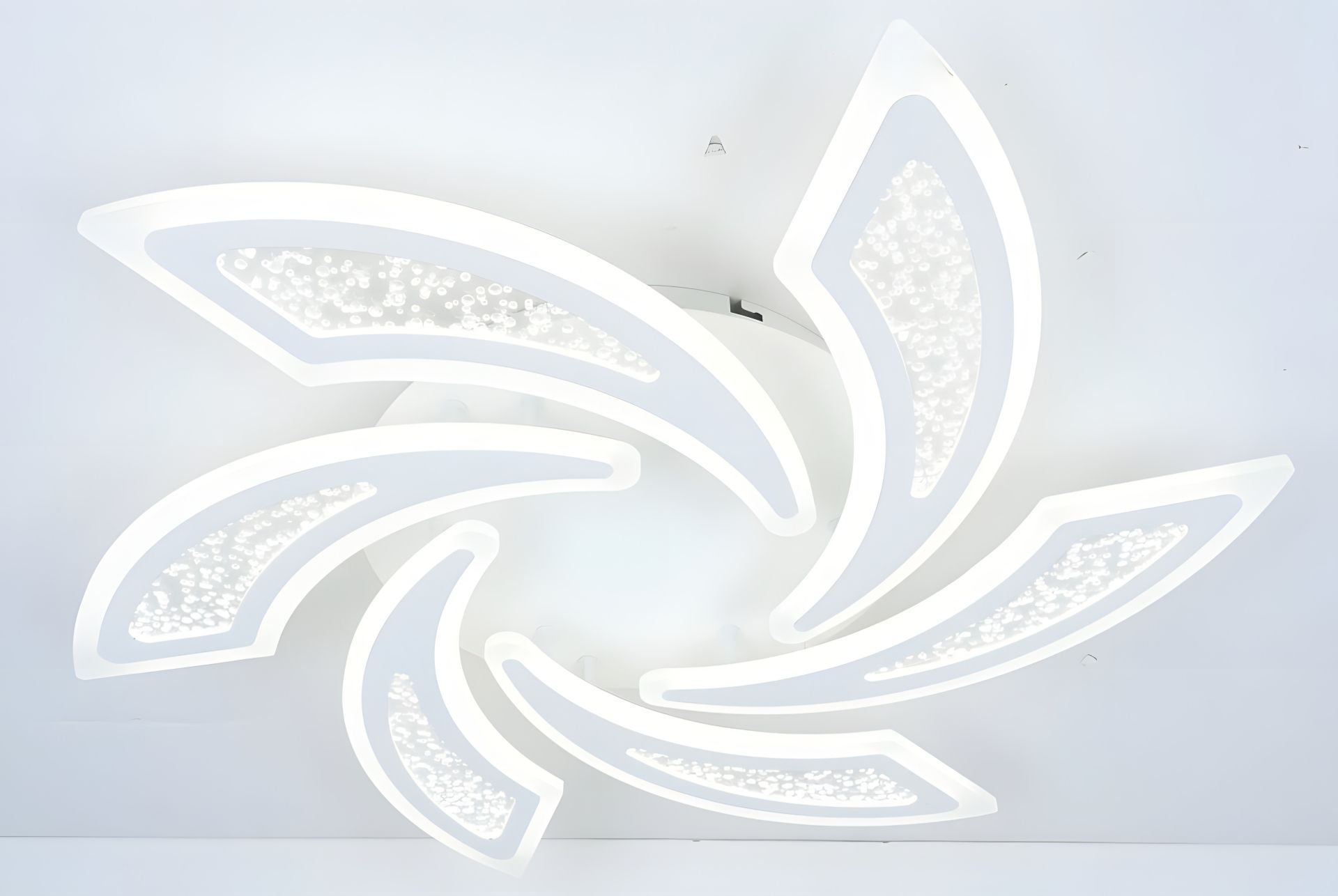 Люстра світлодіодна Sirius 6-8914 Люстра світлодіодна Sirius 6-8914