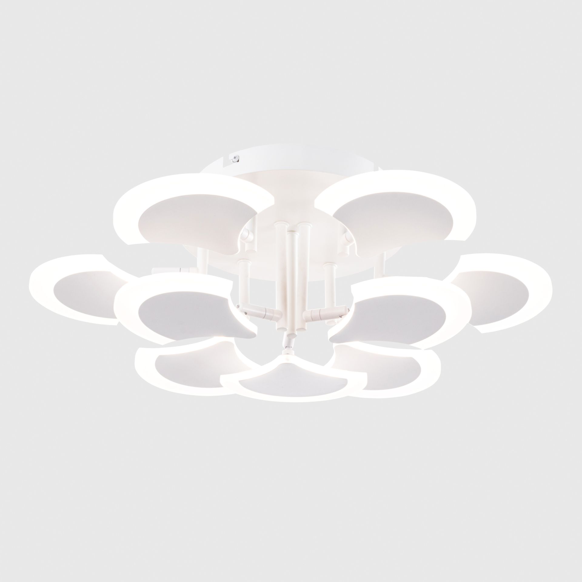 LED потолочная люстра акриловая Sirius 8926-6+3 LED потолочная люстра акриловая Sirius 8926-6+3