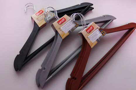 Вешалки плечики Wooden Design н-р 3 шт ( цвета в ассортименте)