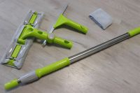 Окномийка с поворотом и запасной насадкой Окномийка с поворотом и запасной насадкой