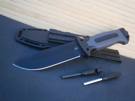 Ніж Wolf 4018A 27 см, з кресалом, точилкою, свистком, компасом