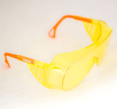 Полікарбонатні захисні окуляри жовті VIROK 82V109