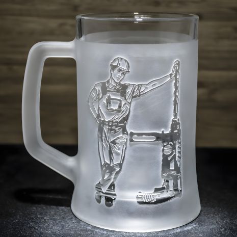 Подарунок для майстра - бокал з гравіюванням "Будівельник"