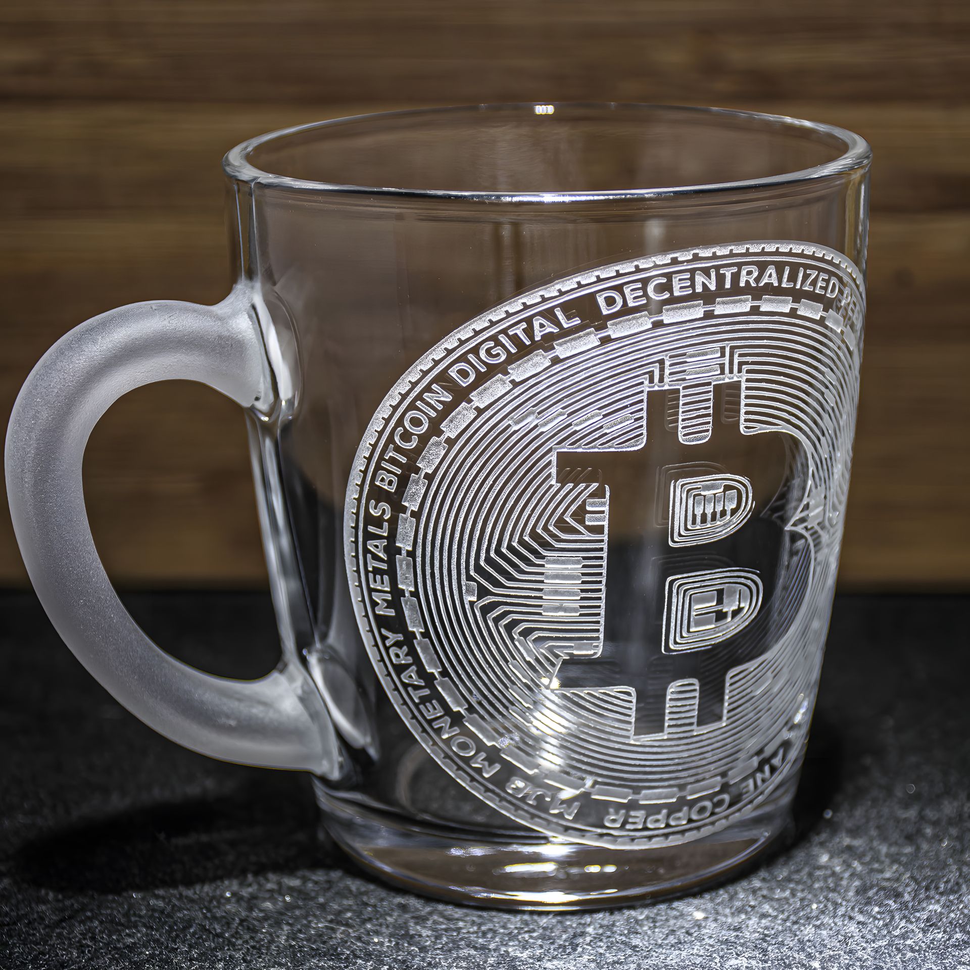 Чашка з гравіюванням Монета Біткойн Bitcoin BTC Чашка з гравіюванням Монета Біткойн Bitcoin BTC