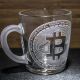Чашка с гравировкой Bitcoin (BTC) монеты