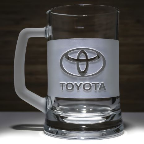 Пивной бокал с логотипом Toyota от SandDecor