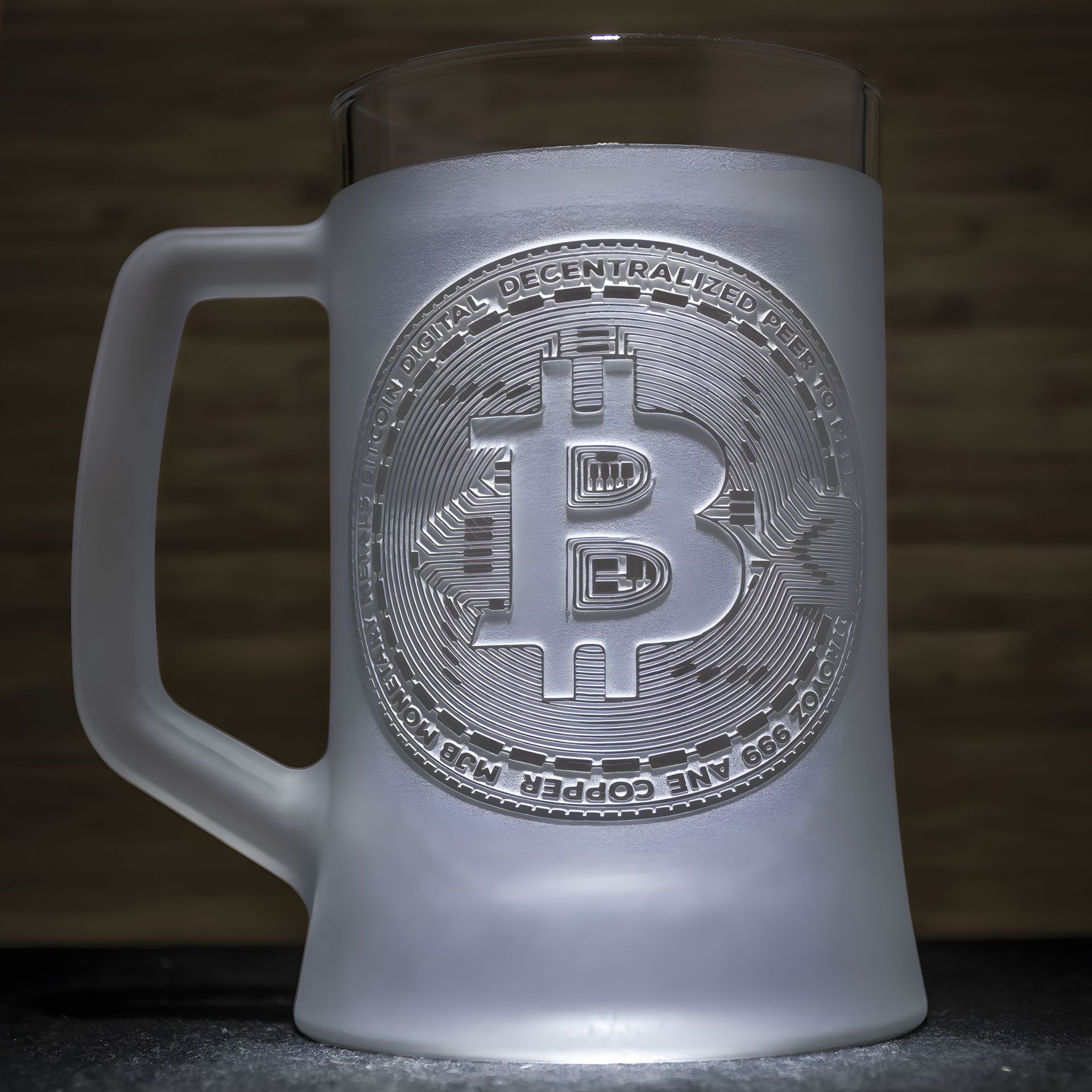 Бокал пивной с гравировкой Биткойн Bitcoin BTC Бокал пивной с гравировкой Биткойн Bitcoin BTC