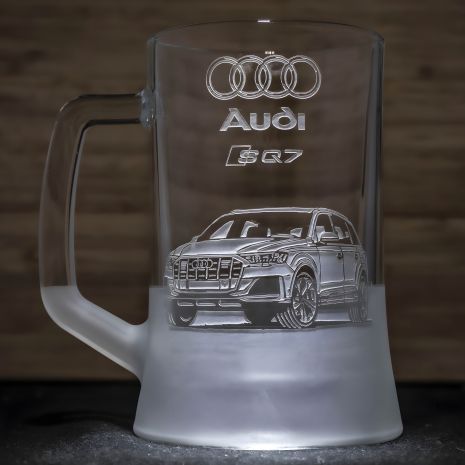 Пивний бокал з гравіюванням Audi SQ7 670 мл Пивний бокал з гравіюванням Audi SQ7 670 мл