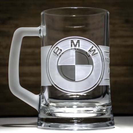 Келих для пива з гравіюванням BMW та матовою ручкою — подарунок фанату BMW