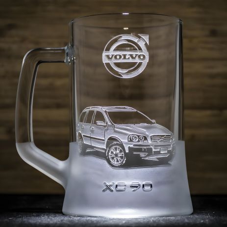 Пивний келих із гравіюванням автомобіля Volvo XC90 — для автолюбителя подарунок Пивний келих із гравіюванням автомобіля Volvo XC90 — для автолюбителя подарунок