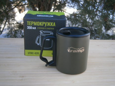 Термокружка Tramp TRC-020 с чашкой и защелкивающейся ручкой, оливковая 350 мл