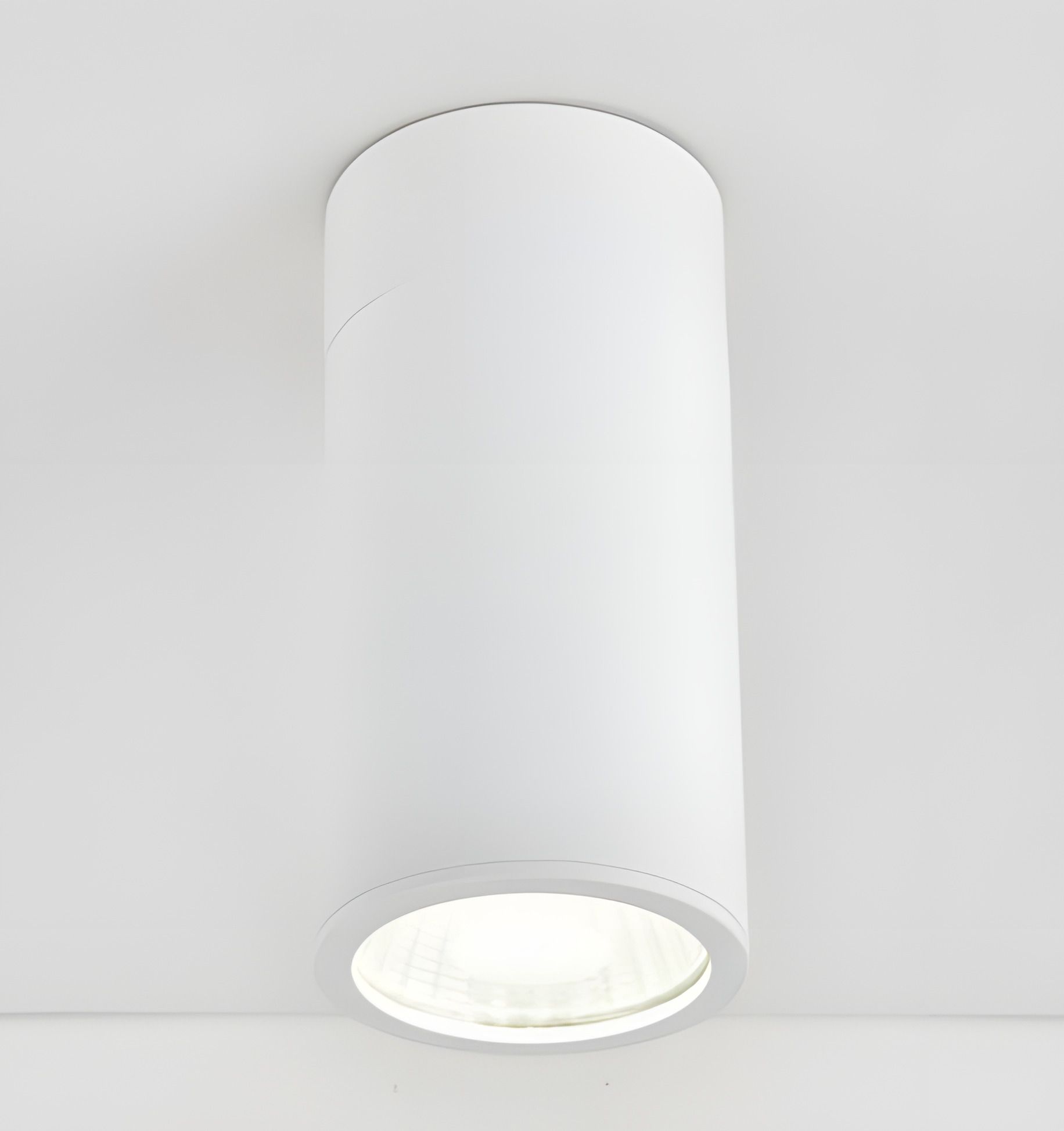 Точечный светильник Sirius RT428 WT Точечный светильник Sirius RT428 WT