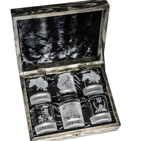 Подарочный набор для виски с гравировкой в деревянной коробке, для настоящего патриота Подарочный набор для виски с гравировкой в деревянной коробке, для настоящего патриота