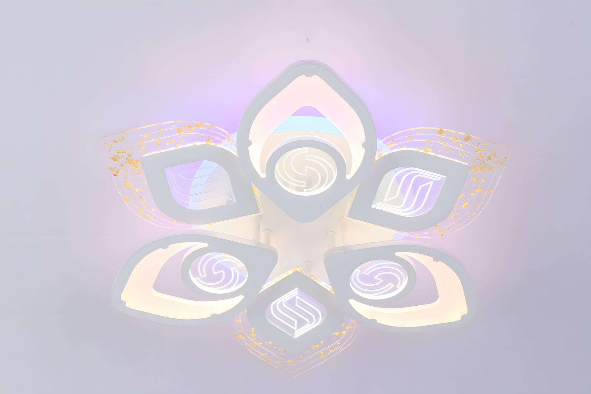 Светодиодная люстра VALESO V K29118-3 3 1 WT с пультом Светодиодная люстра VALESO V K29118-3 3 1 WT с пультом