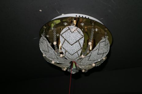 Causte "торт" на 3 лампочках із світлодіодним освітленням Valelso v 70092-3-300 з пультом дистанційного керування