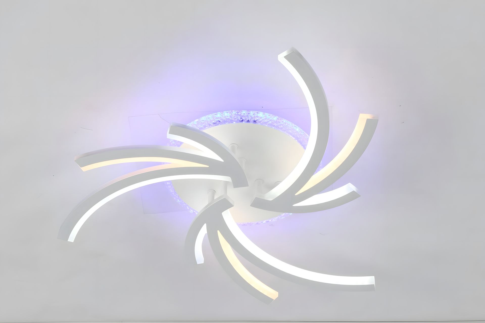 Акриловая светодиодная люстра VALESO V K39801-3 1 с пультом Акриловая светодиодная люстра VALESO V K39801-3 1 с пультом