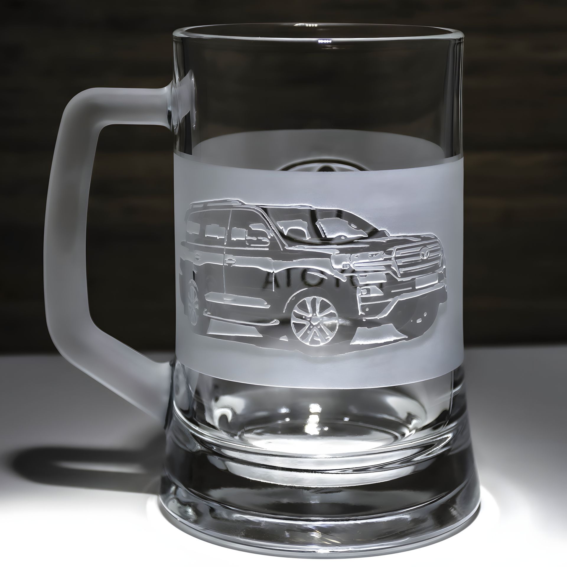 Пивний келих з гравіюванням Toyota Land Cruiser Prado - автомобілісту на подарунок Пивний келих з гравіюванням Toyota Land Cruiser Prado - автомобілісту на подарунок