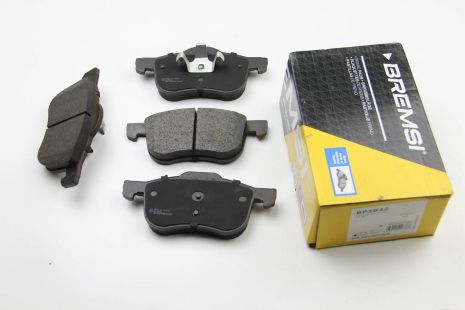 Колодки передние тормозные Volvo S60/S80/V70/XC70 95-10 (ATE), Bremsi (BP2842)