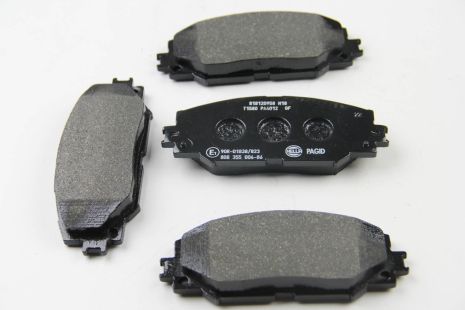 Колодки передние тормозные Toyota RAV4 06-(139,1x56x17,5), HELLA PAGID (8DB355006861)