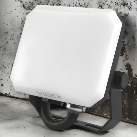 Светодиодный прожектор VIDEX F3 10W 5000K 220V Чёрный (VLE-F3-0105B)