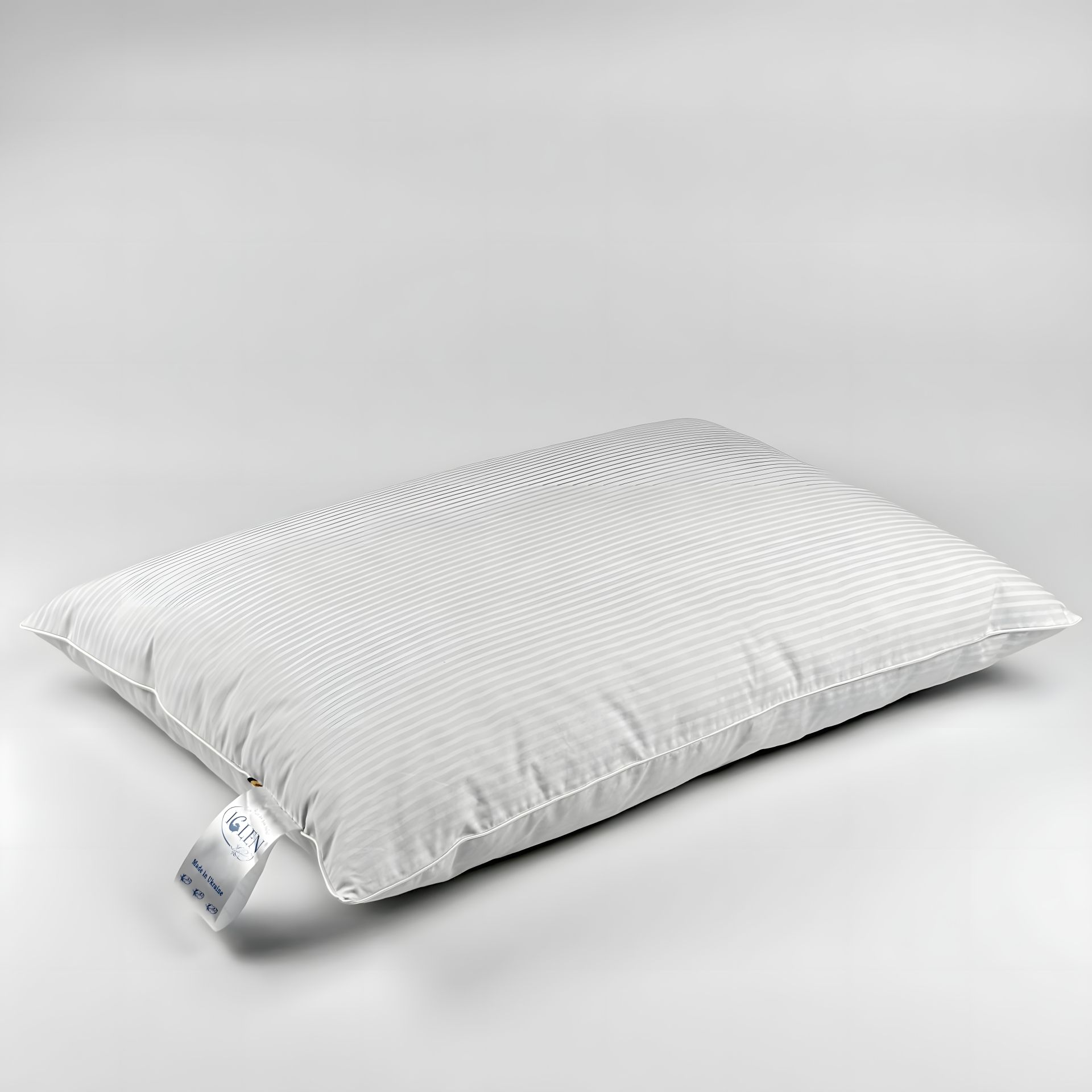 Подушка пухо-перовая облегченная IGLEN 40х60 см 70% пуха (406021) Подушка пухо-перовая облегченная IGLEN 40х60 см 70% пуха (406021)
