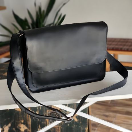 Чоловіча шкіряна сумка GS для документів А4, чорна Чоловіча шкіряна сумка GS для документів А4, чорна