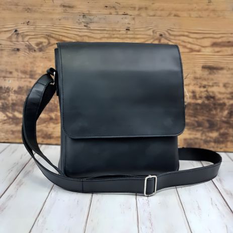 Черная мужская сумка из кожи GS 28*24*7 см Черная мужская сумка из кожи GS 28*24*7 см