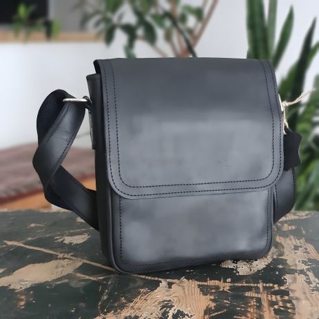 Чорна чоловіча шкіряна сумка GS з декоративною строчкою, 23*20*7 см