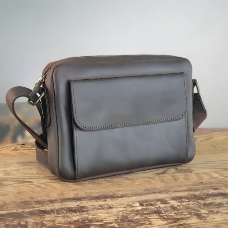 Чоловіча крос-боді шкіряна сумка GS 19*25*5 см коричнева