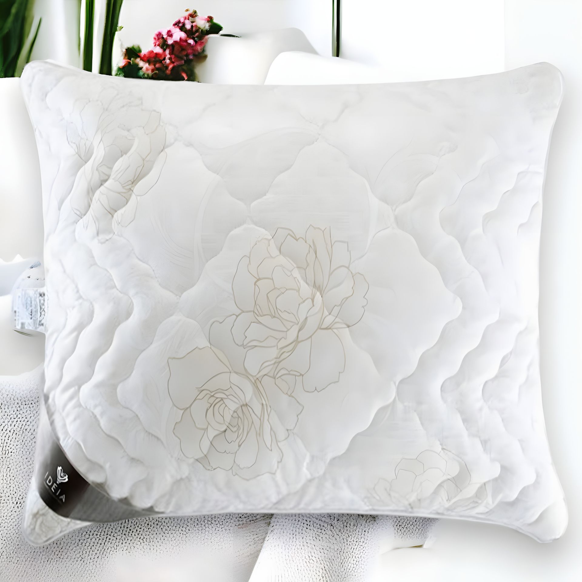 Подушка AIR DREAM CLASSIC IDEIA троянди 70х70 СМ два чохли з блискавкою (8-11755*001) Подушка AIR DREAM CLASSIC IDEIA троянди 70х70 СМ два чохли з блискавкою (8-11755*001)