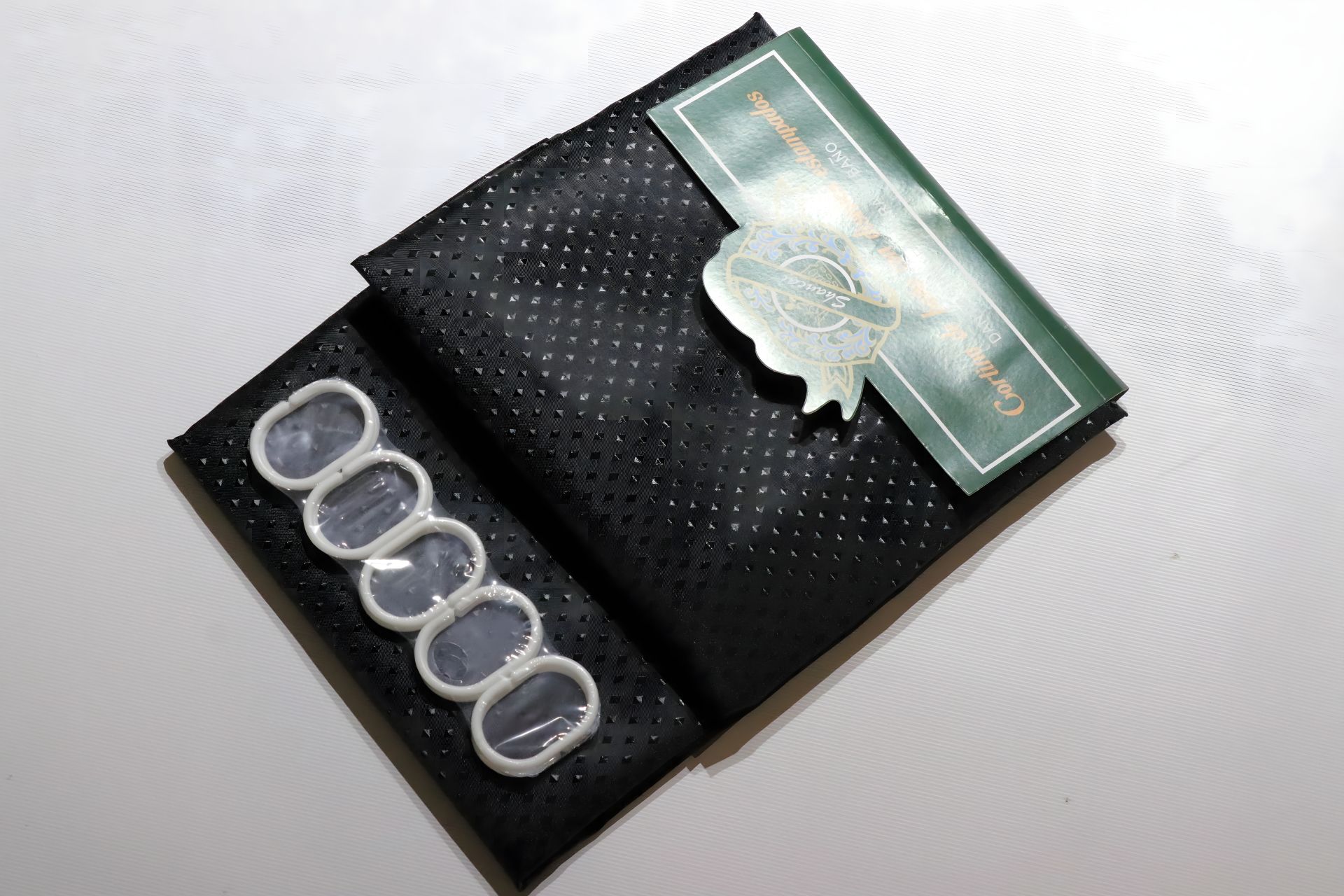 Шторка для ванной 180x180 см черная однотонная Шторка для ванной 180x180 см черная однотонная