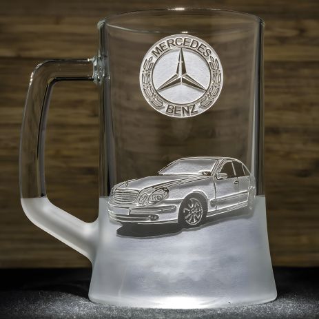 Пивной бокал с гравировкой автомобиля Mercedes S-Class - подарок для автолюбителя