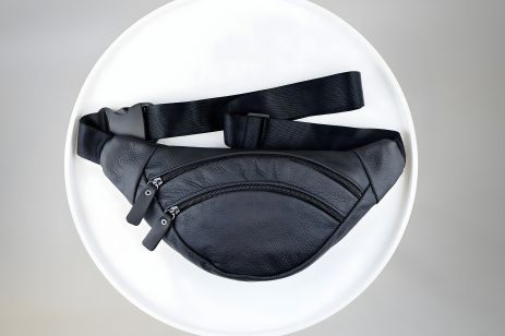 Чоловіча бананка із натуральної шкіри чорна сумка