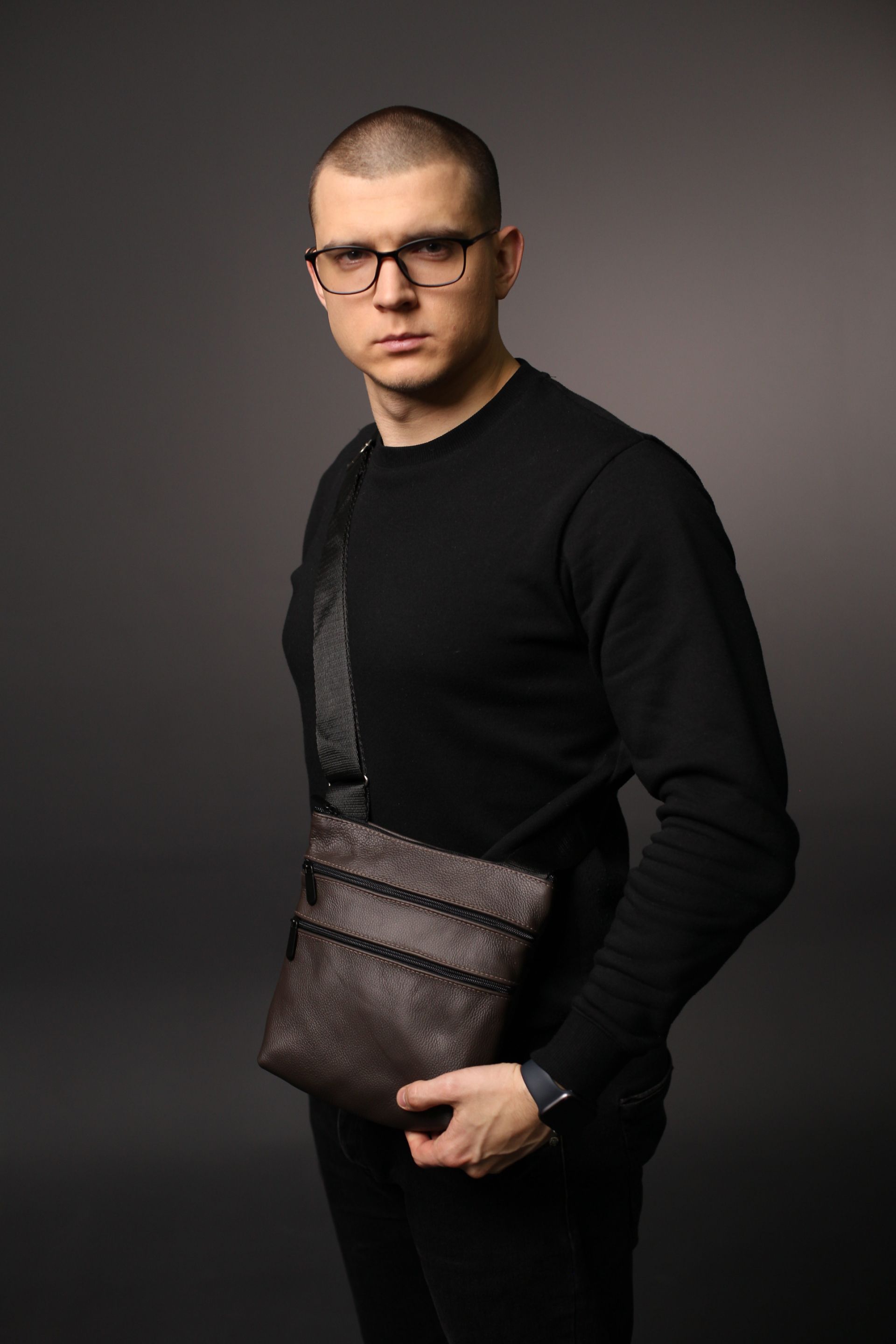 Чоловіча сумка месенджер з натуральної шкіри, коричнева Чоловіча сумка месенджер з натуральної шкіри, коричнева