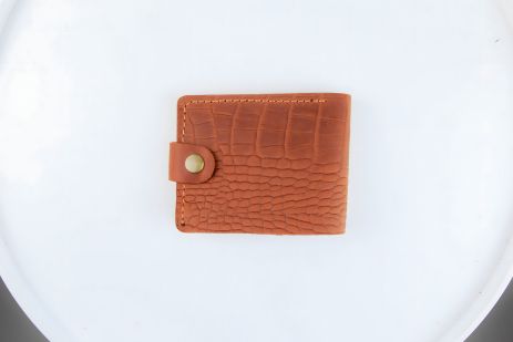 Чоловічий гаманець із натуральної шкіри з тисненням під крокодила коричневий