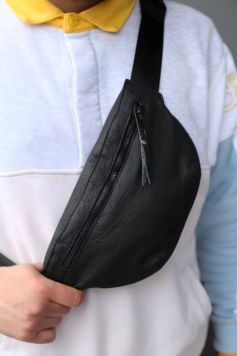 Чоловіча поясна сумка SKILL из натуральной черной кожи Чоловіча поясна сумка SKILL из натуральной черной кожи