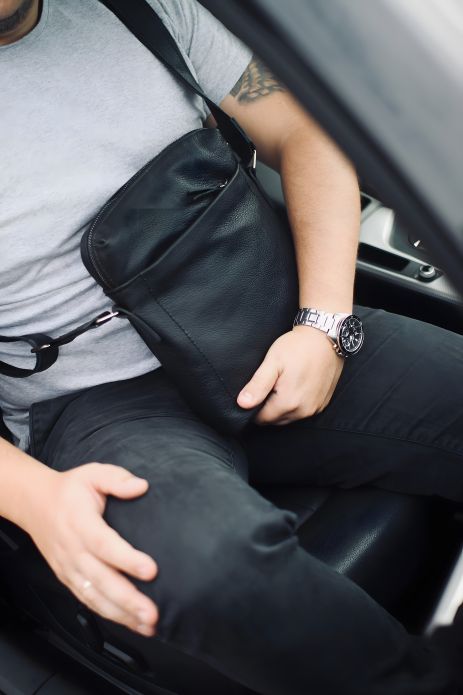 Чоловіча сумка через плече SKILL із натуральної шкіри, чорна Чоловіча сумка через плече SKILL із натуральної шкіри, чорна