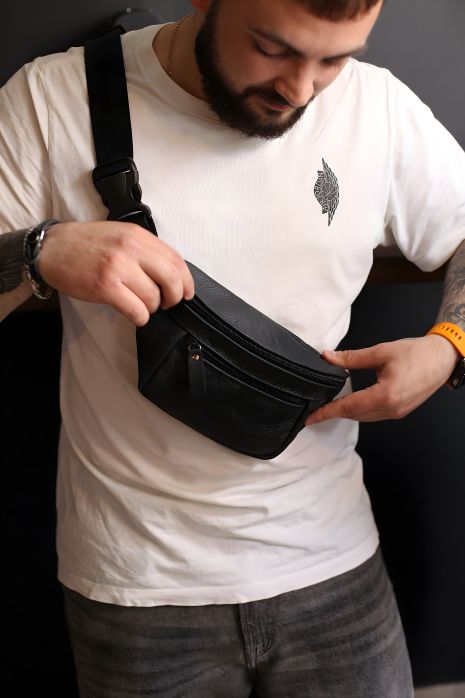 Сумка чоловіча бананка з чорної шкіри, SL007-3 Сумка чоловіча бананка з чорної шкіри, SL007-3