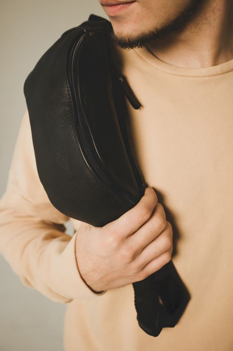 Чоловіча поясна сумка з натуральної шкіри, чорна