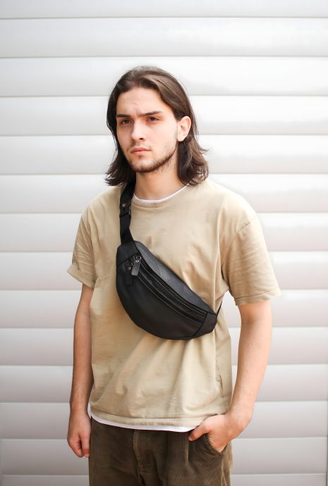 Чоловіча шкіряна бананка чорна, SL001-2 Чоловіча шкіряна бананка чорна, SL001-2