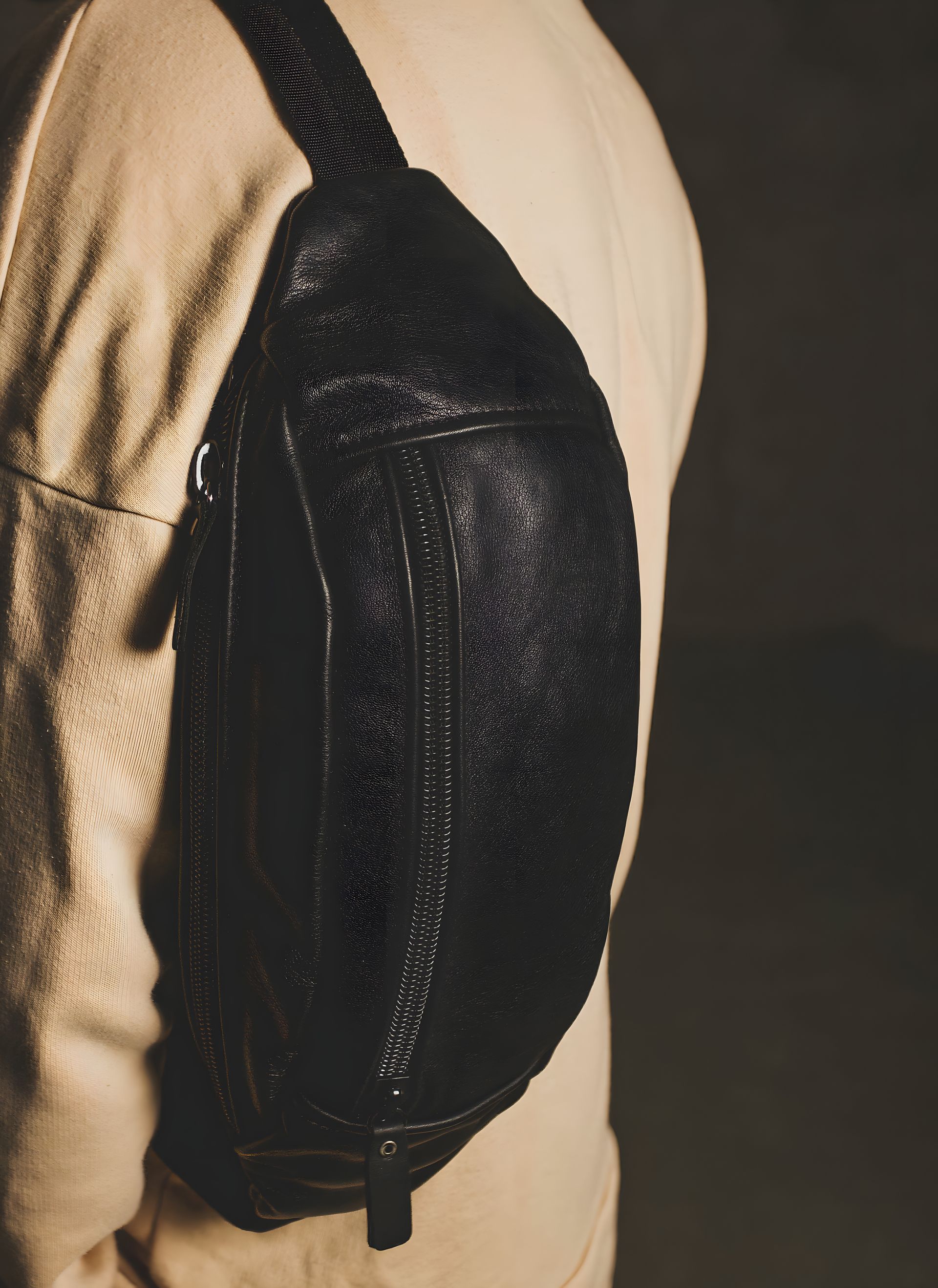 Мужская поясная сумка из натуральной кожи, черная Мужская поясная сумка из натуральной кожи, черная