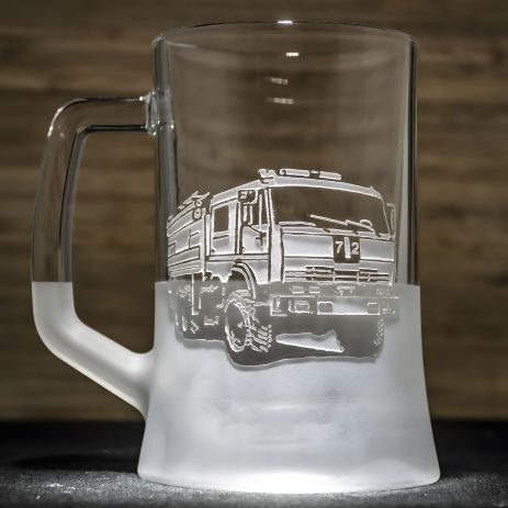 Пивний келих з гравіюванням Пожежної машини - подарунок для автомобіліста, працівника ДСНС, пожежника Пивний келих з гравіюванням Пожежної машини - подарунок для автомобіліста, працівника ДСНС, пожежника