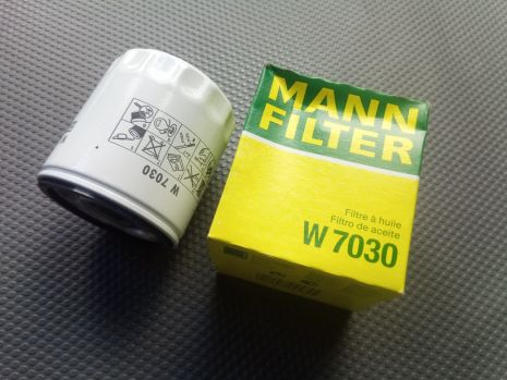 Фильтр масляный Chrysler Avenger/Caliber/Patriot 06- , MANN-FILTER (W7030)