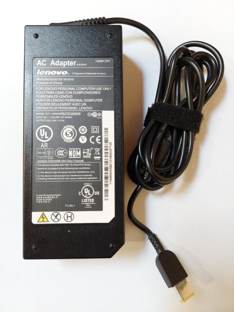 Мережевий блок живлення (адаптер) для ноутбука Lenovo 20V 6.75A 135W square - зарядний пристрій
