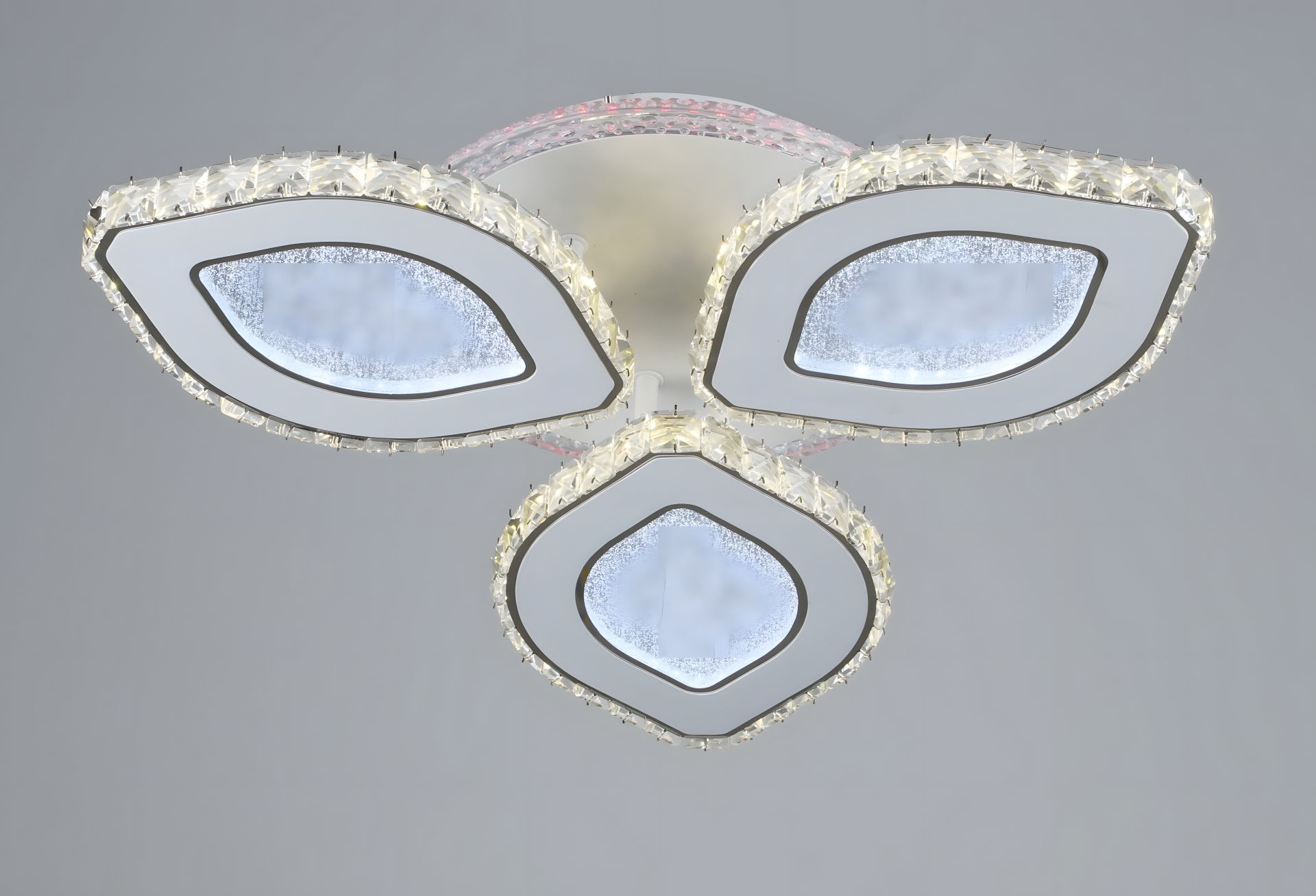 Світлодіодна люстра акрилова Sirius YH907/3 Світлодіодна люстра акрилова Sirius YH907/3