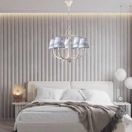 Люстра КласичнаSirius YG 18316-5P на 5 плафонов